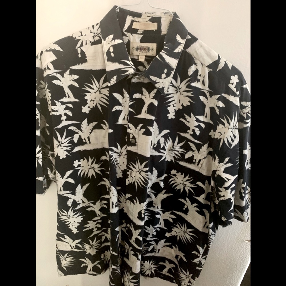 Men’s Hawaiian style shirt